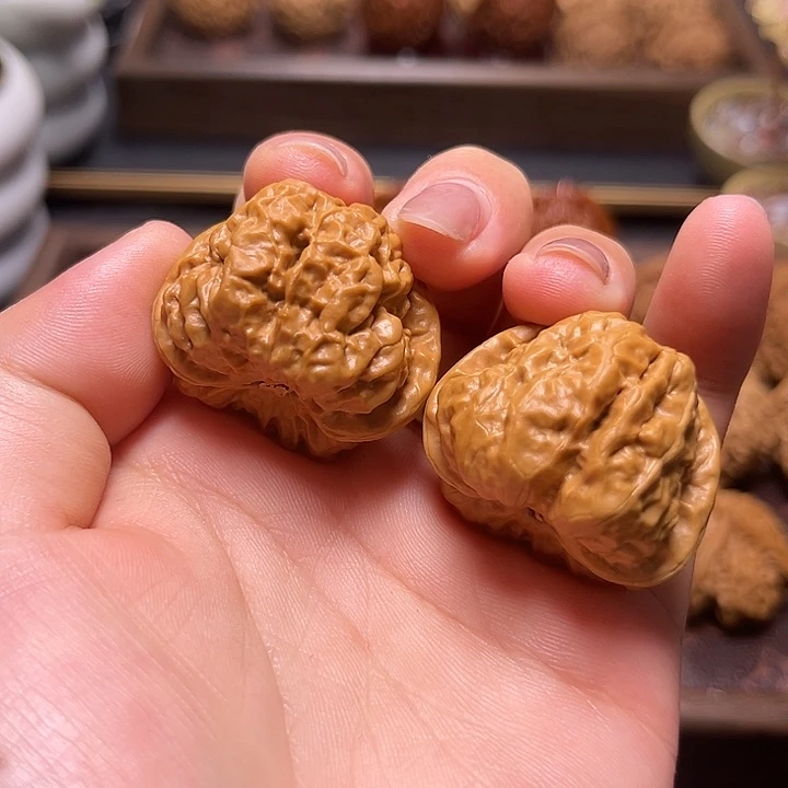 文玩核桃把件35尺蛤蟆头36