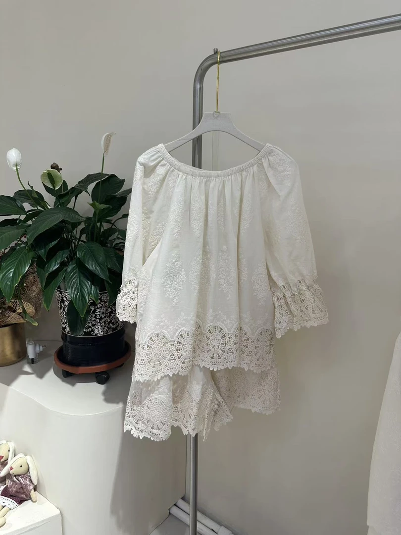 粉色甜依女士刺绣蕾丝家居套装