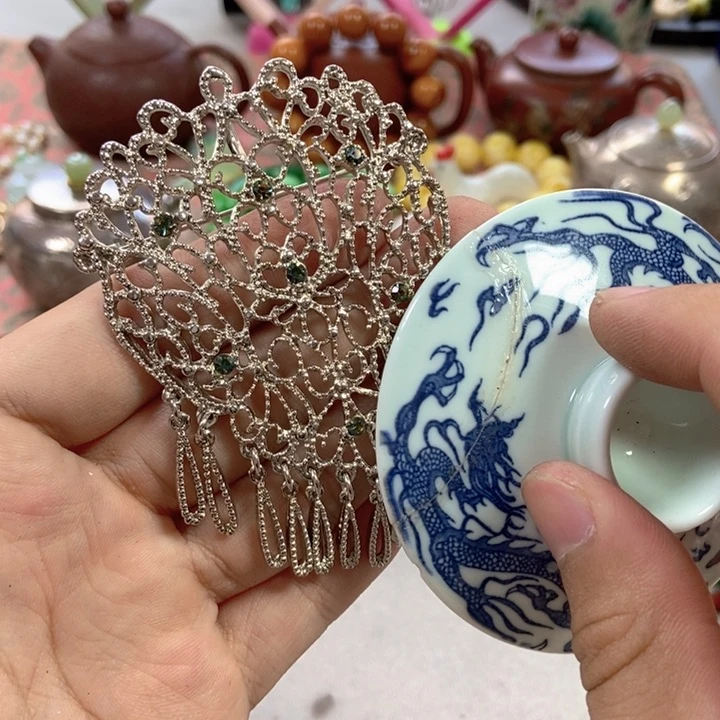 瓷片哈哈哈哈哈沟沟壑壑