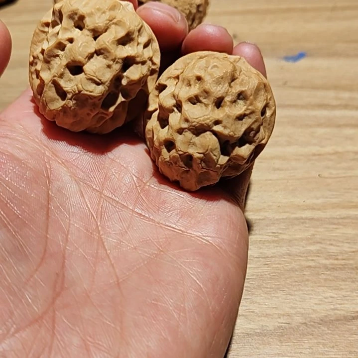 吊坠桃核吊坠核桃