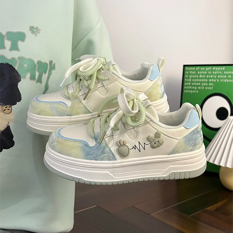 人本厚底板鞋女2025夏季爆款设计感小白鞋小个子增高百搭运动鞋子