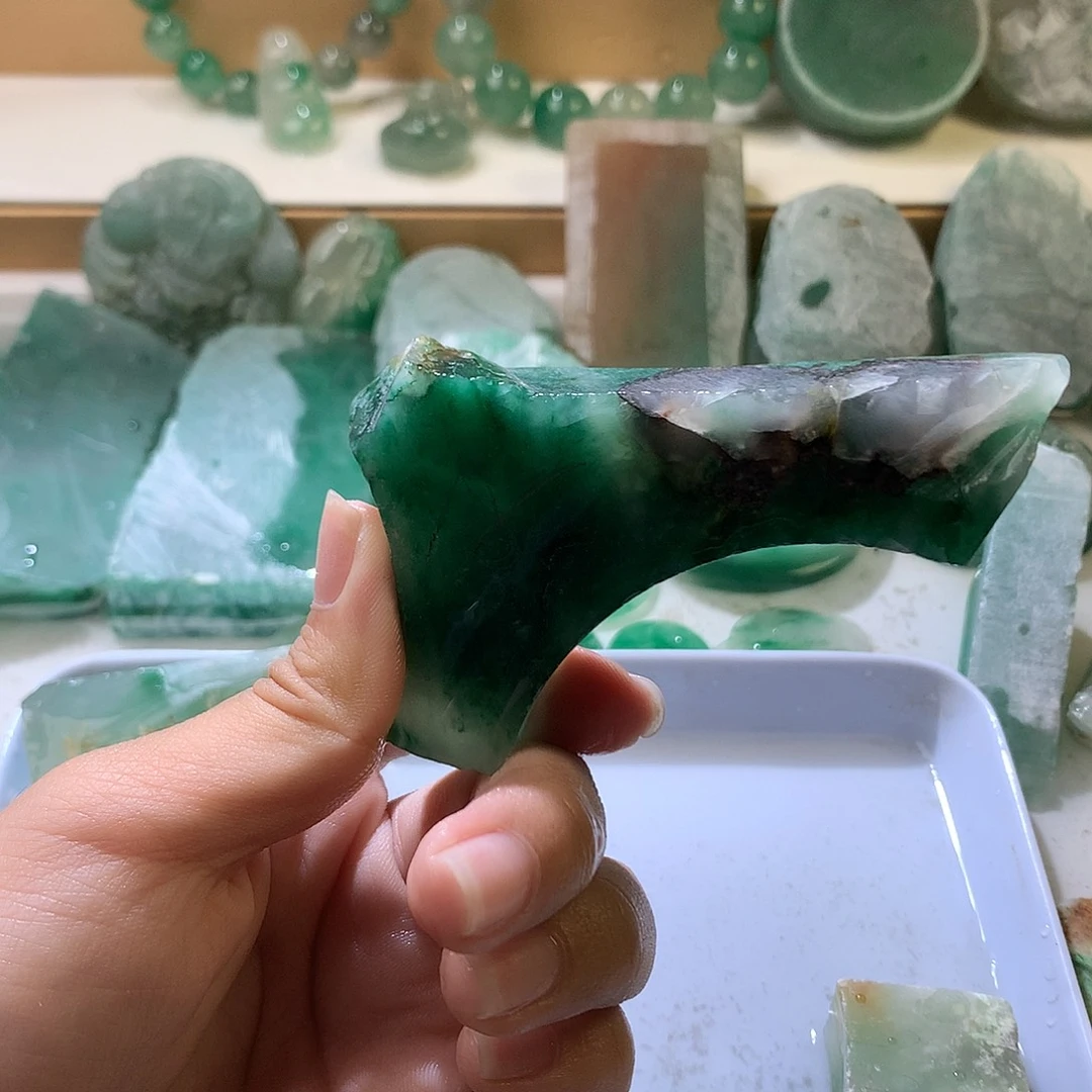 石英质玉未镶嵌珠宝半成品