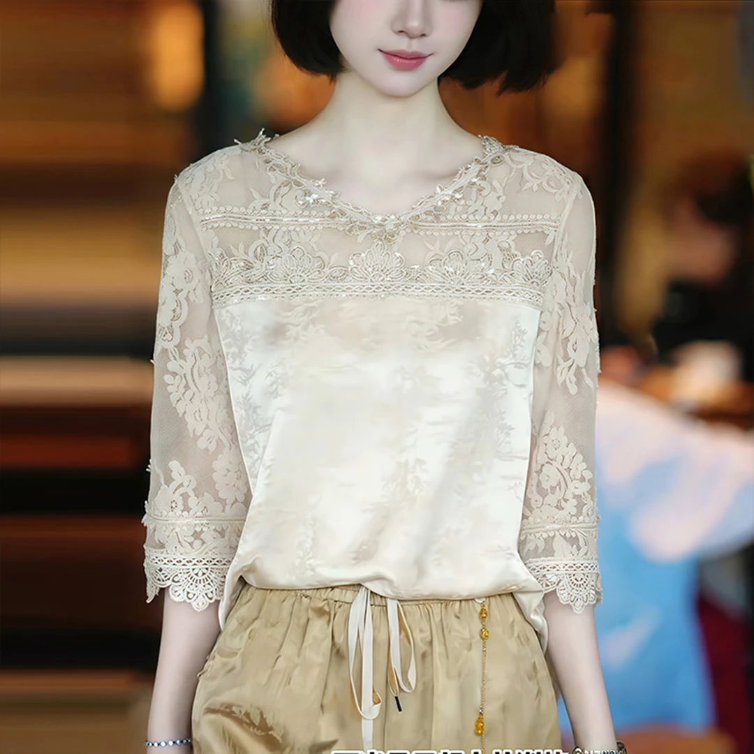 秋季高端时尚漂亮蕾丝拼接V领衬衫女2025新款宽松休闲七分袖上衣