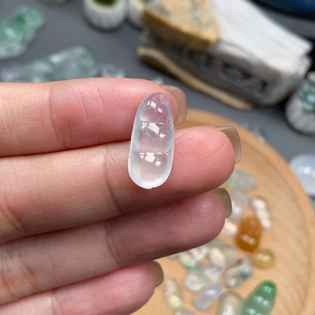 定制翡翠未镶嵌翡翠豆子
