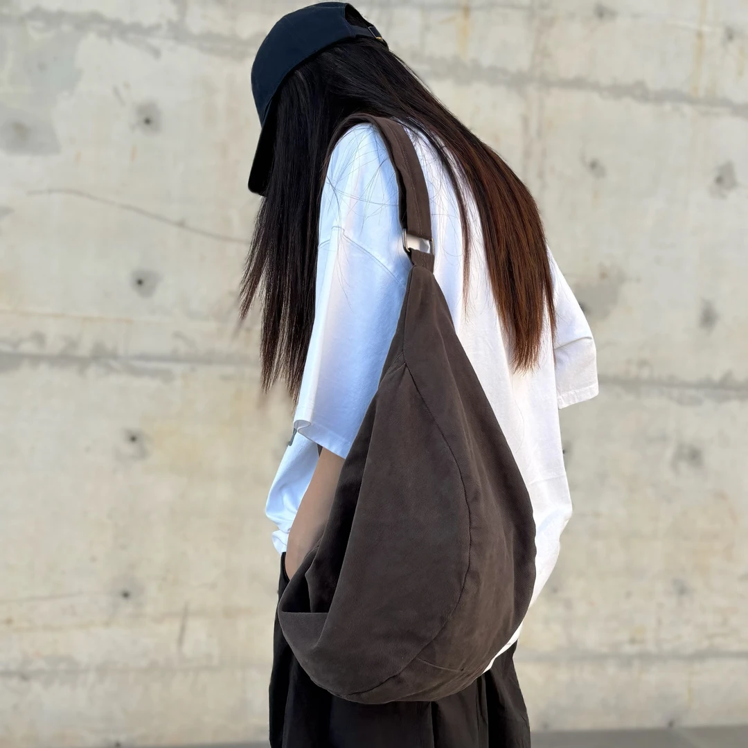 复古饺子包爆款单肩包斜挎包托特学生大容量休闲百搭港风纯色情侣