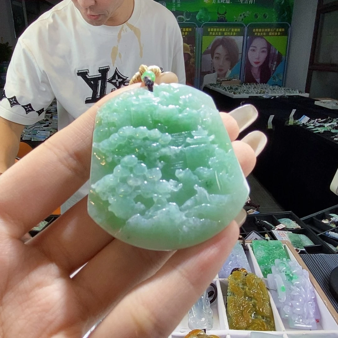 颈饰未镶嵌翡翠翡翠