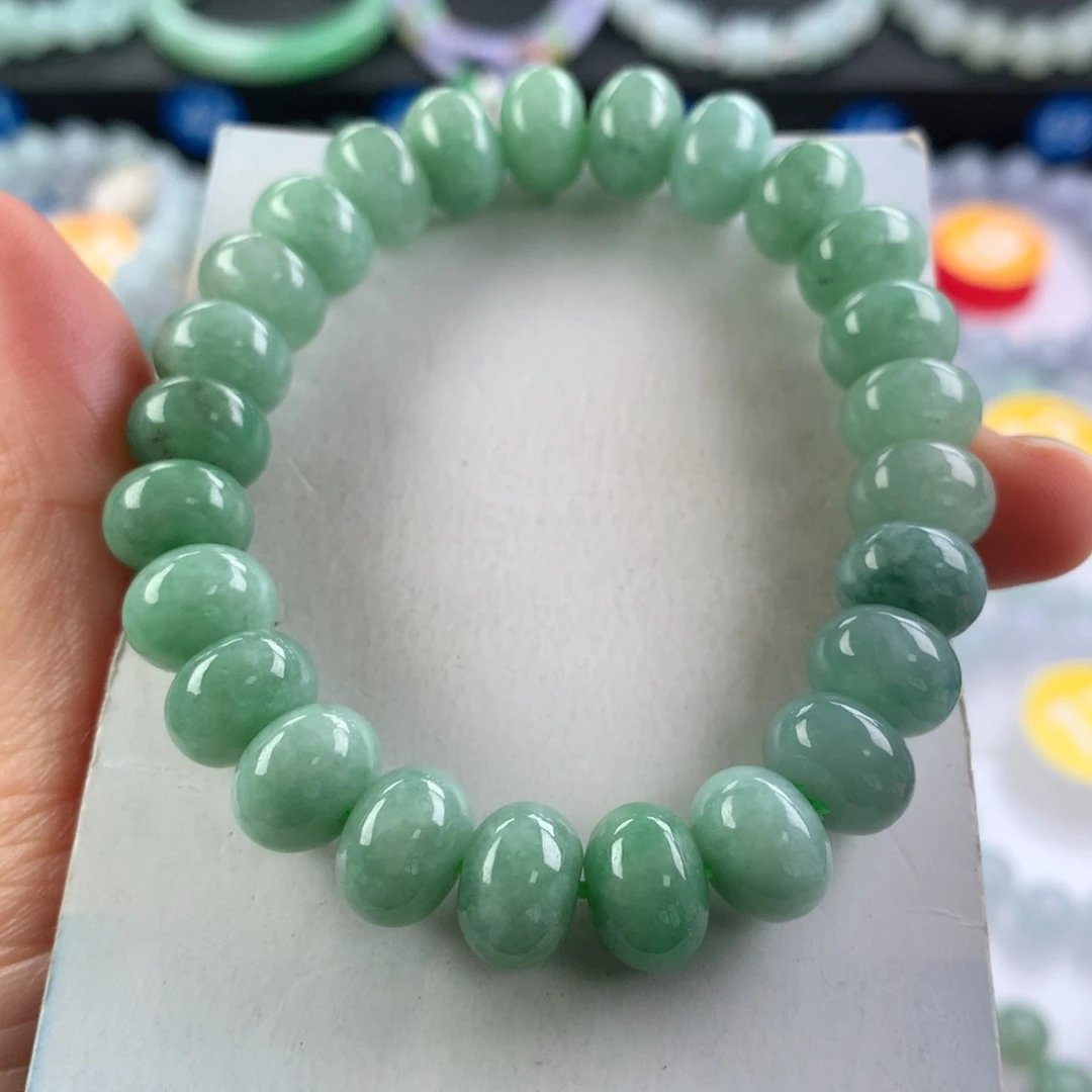 翡翠未镶嵌手链卡10.7