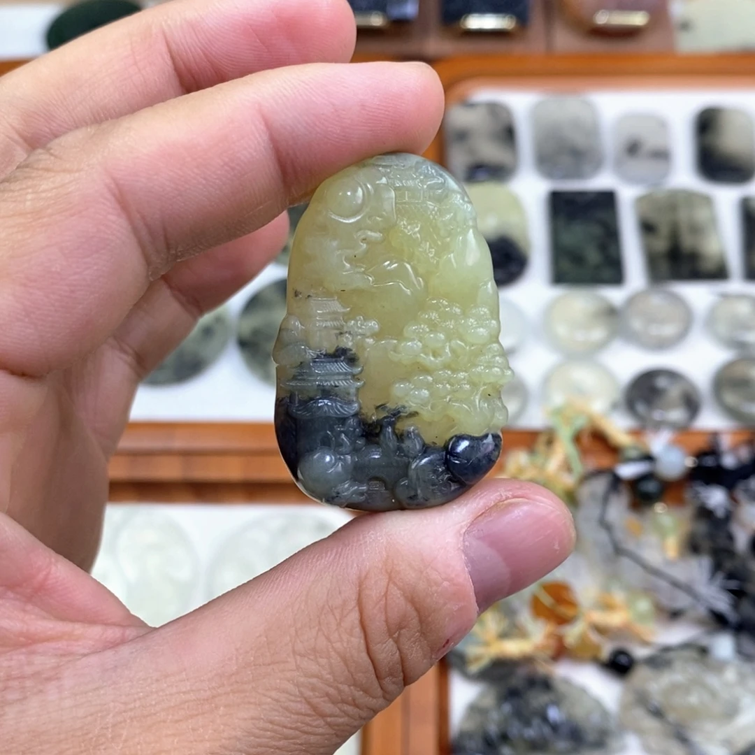 岫玉未镶嵌颈饰岫玉吊坠