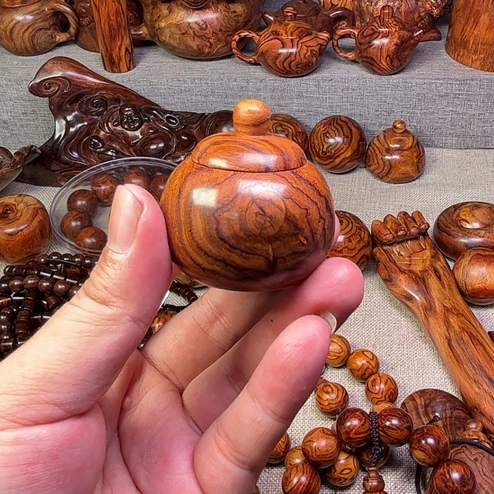 黄花梨/降香黄檀海南黄花梨油梨工艺品