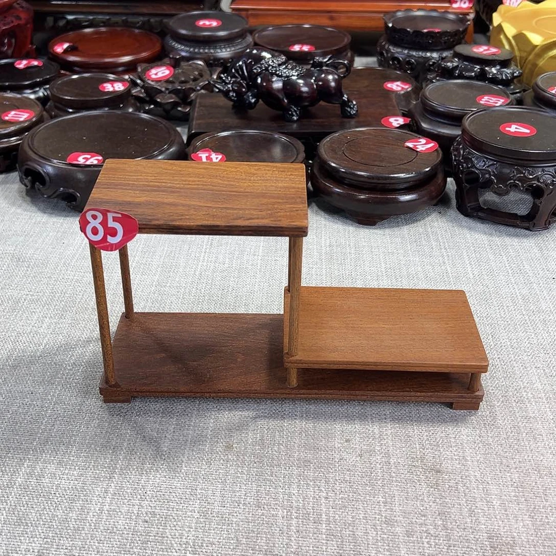 红木底座精雕工艺品