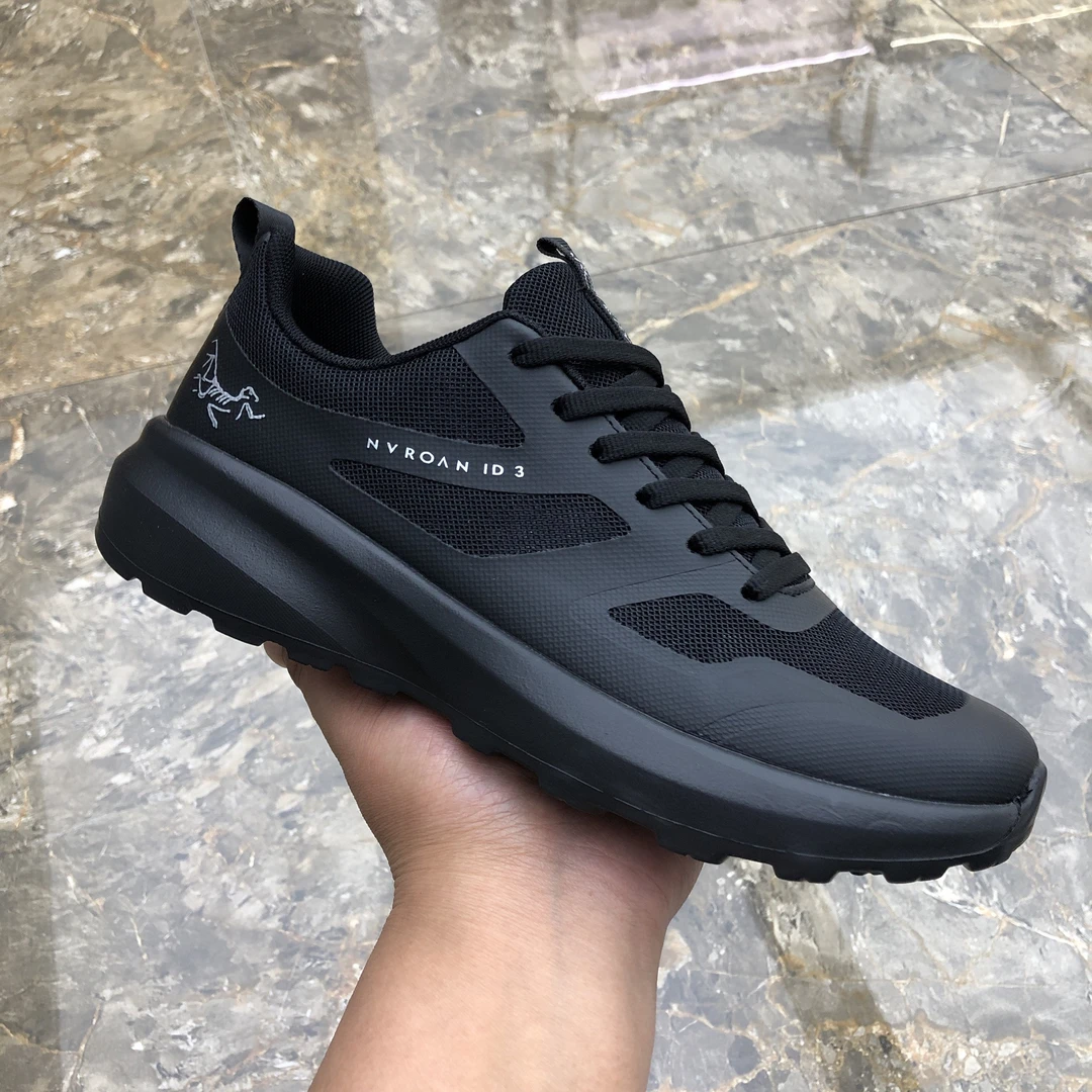 2025秋冬季新款单鞋皮面透气休闲时尚舒适超轻百搭运动男鞋跑步鞋