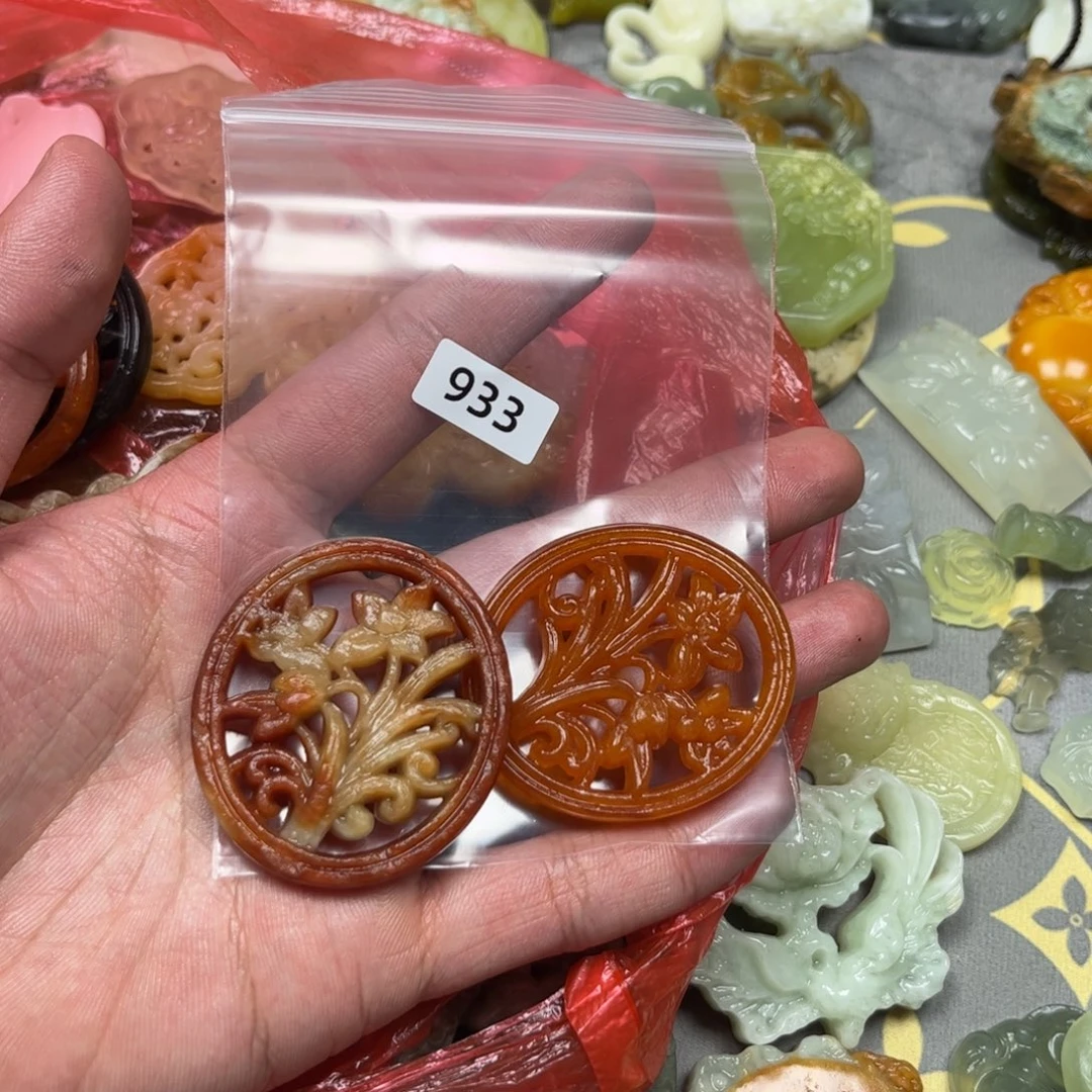 小***汐蛇纹石玉未镶嵌颈饰