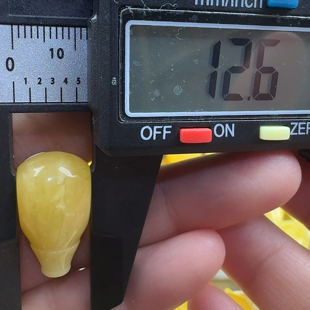 蜜蜡未镶嵌裸石20杂