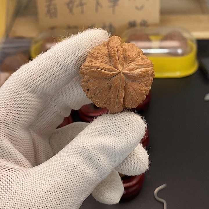 ****酒吊坠文玩核桃瑕疵不退不换