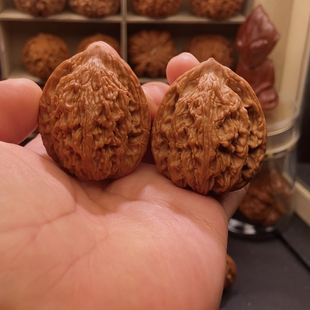 文玩核桃吊坠麦虎38