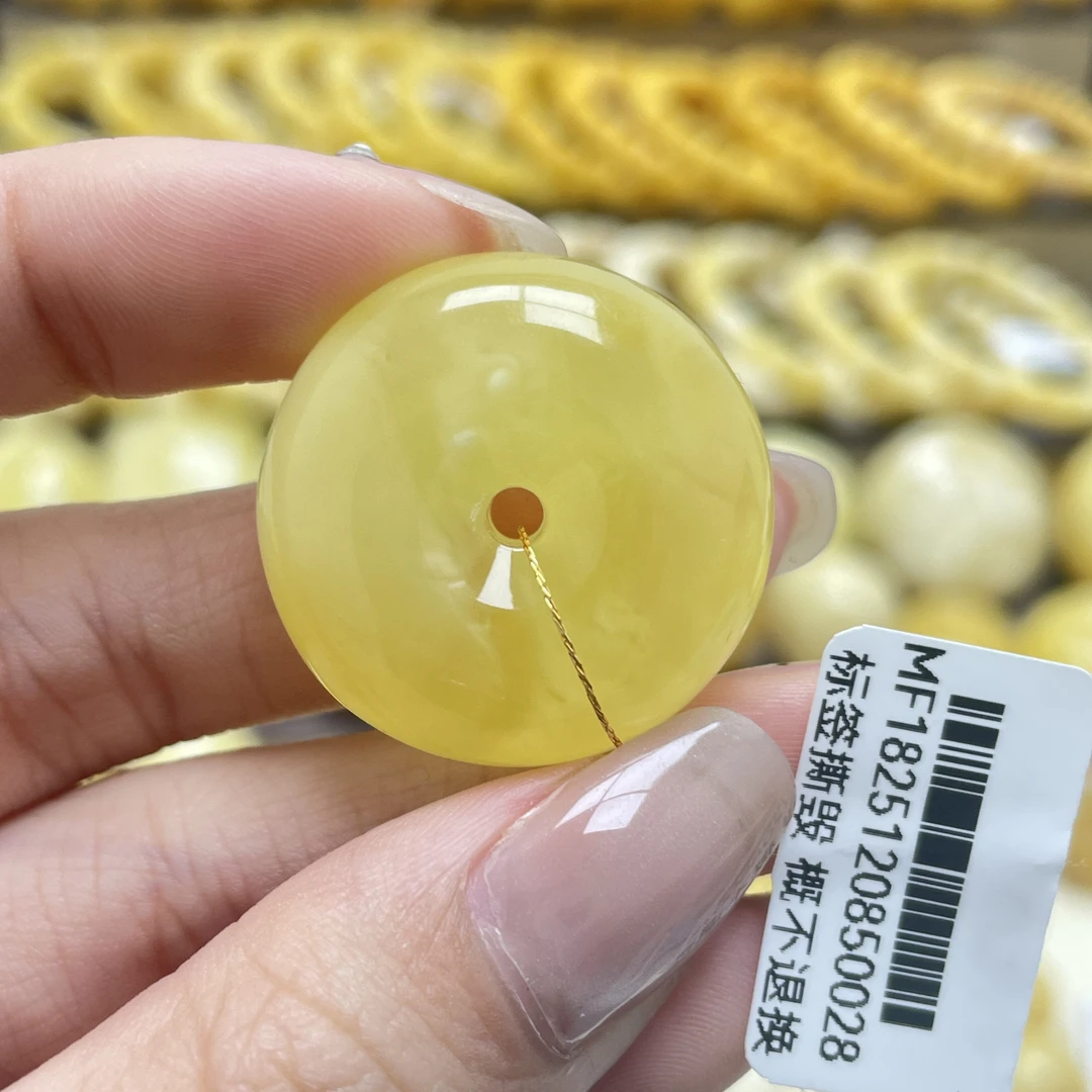 段掌柜臻选·27.6*11.6mm天然原矿蜜蜡金绞蜜溶洞扣子
