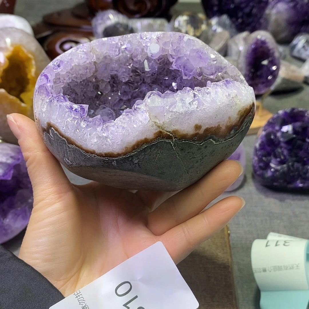 紫晶未镶嵌珠宝半成品