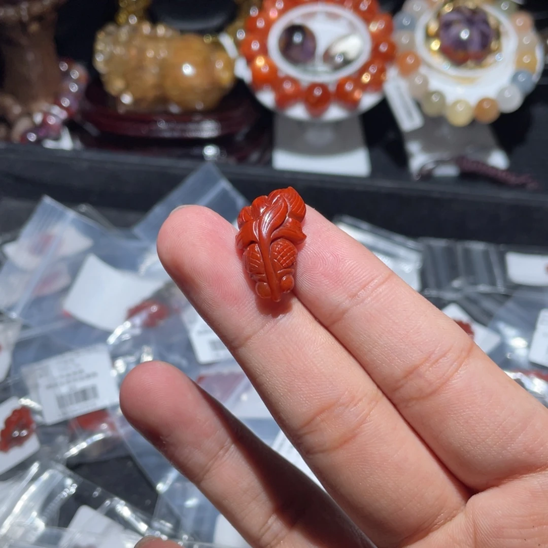 吊坠(赠链)未镶嵌水晶荆棘玫瑰小金鱼吊坠