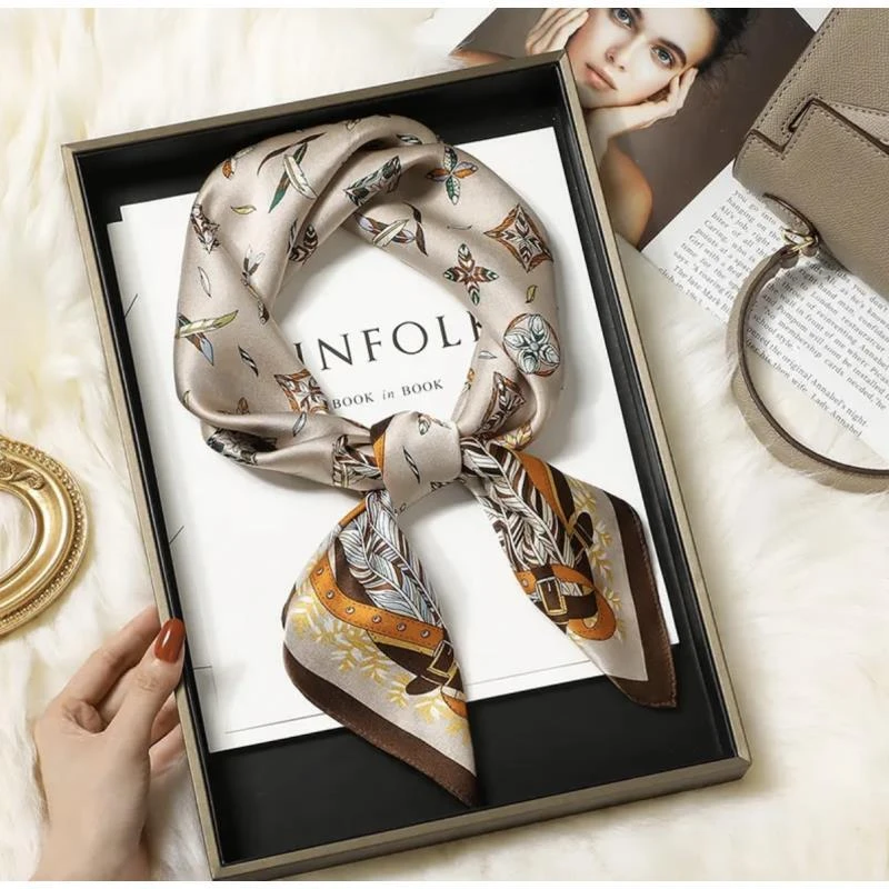 521 丽景缎70*70左右气质丝巾方巾时尚