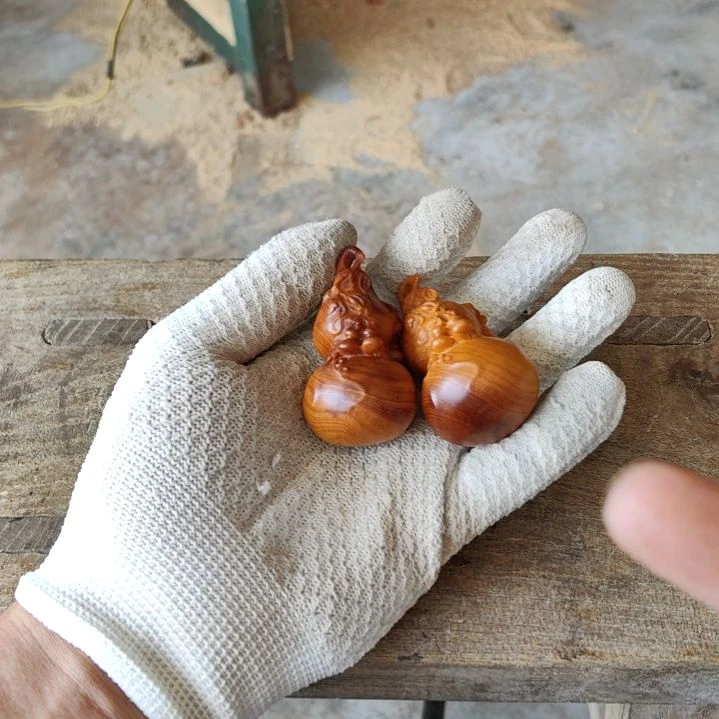 小葫芦一个，黑油陈华料