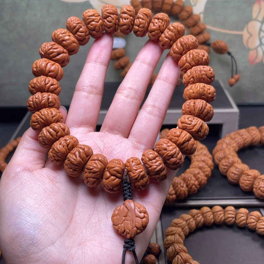 吊坠桃核19白玉龙手持