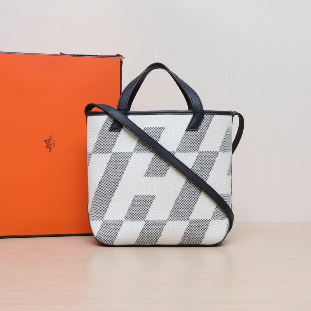 99新 Hermes/爱马仕 【念念特价】Cabas 27 黑色 Z刻 无 黑白拼色