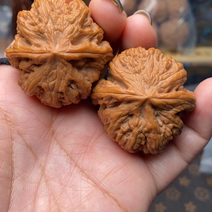 文玩核桃把件大粗筋40尺核桃