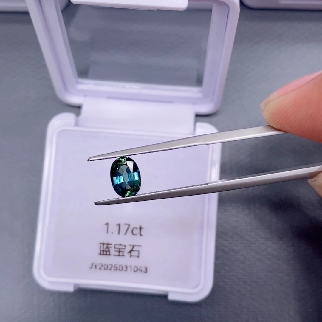 蓝宝石裸石未镶嵌1.17克拉