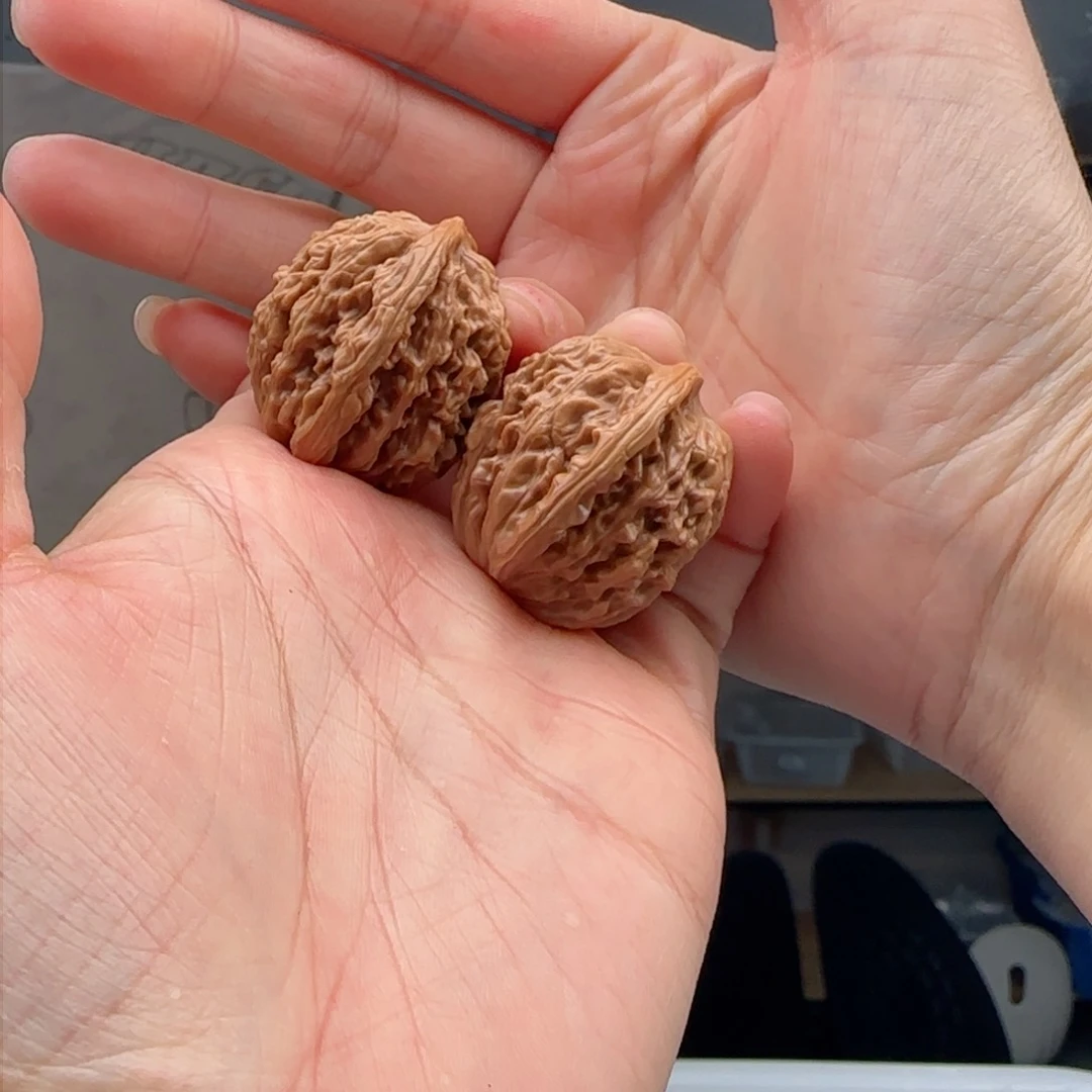 文玩核桃把件33左右四座楼