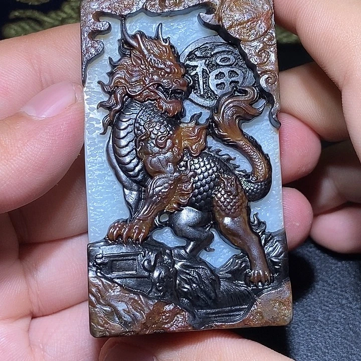 小***6和田玉未镶嵌颈饰CC