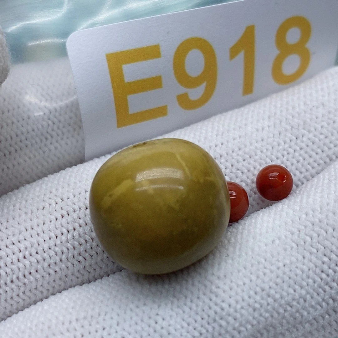 南红玛瑙未镶嵌珠宝奇石