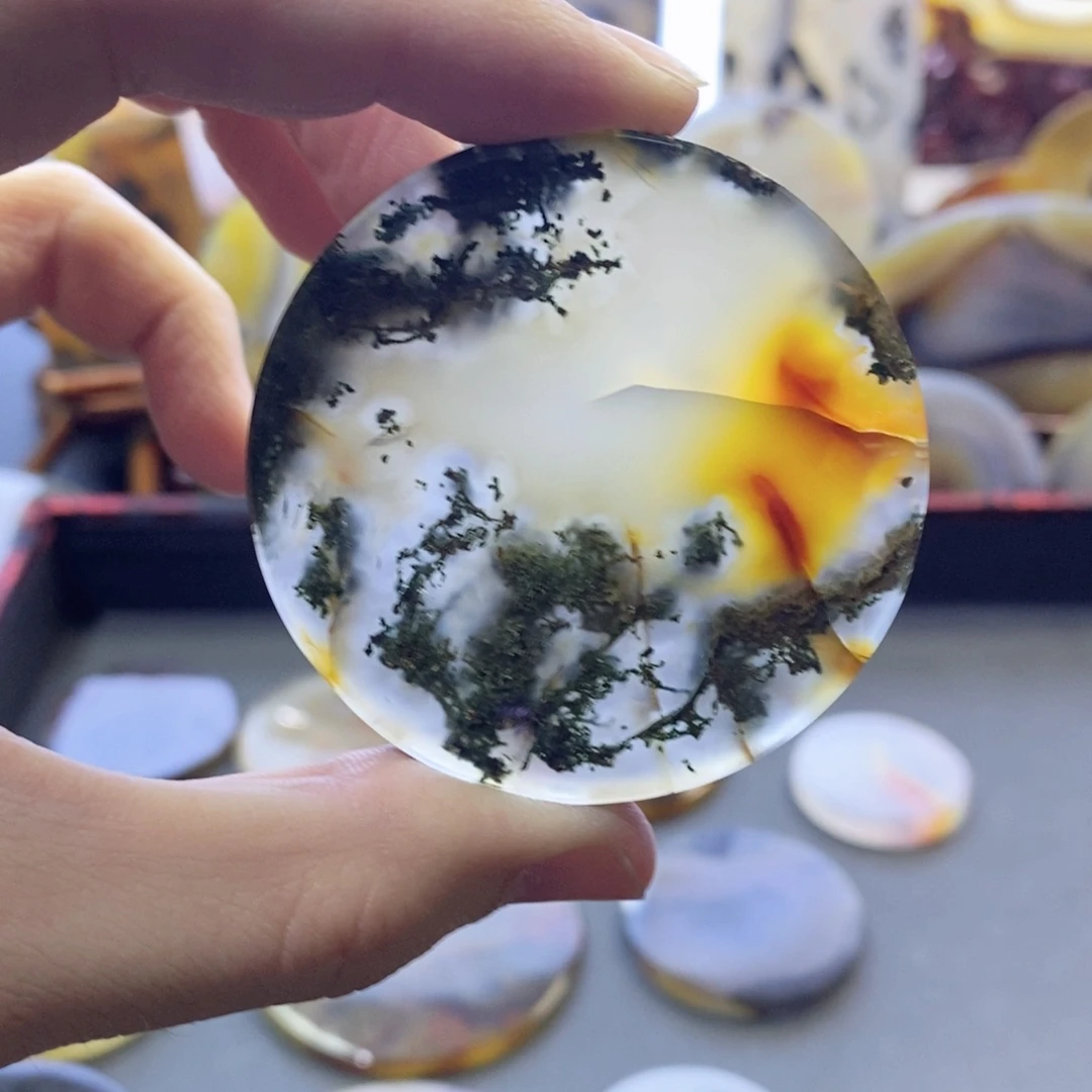 玛瑙/玉髓颈饰未镶嵌