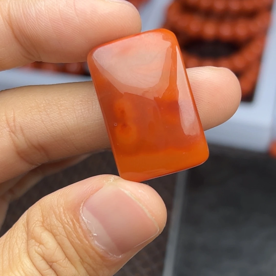 南红玛瑙未镶嵌挂件