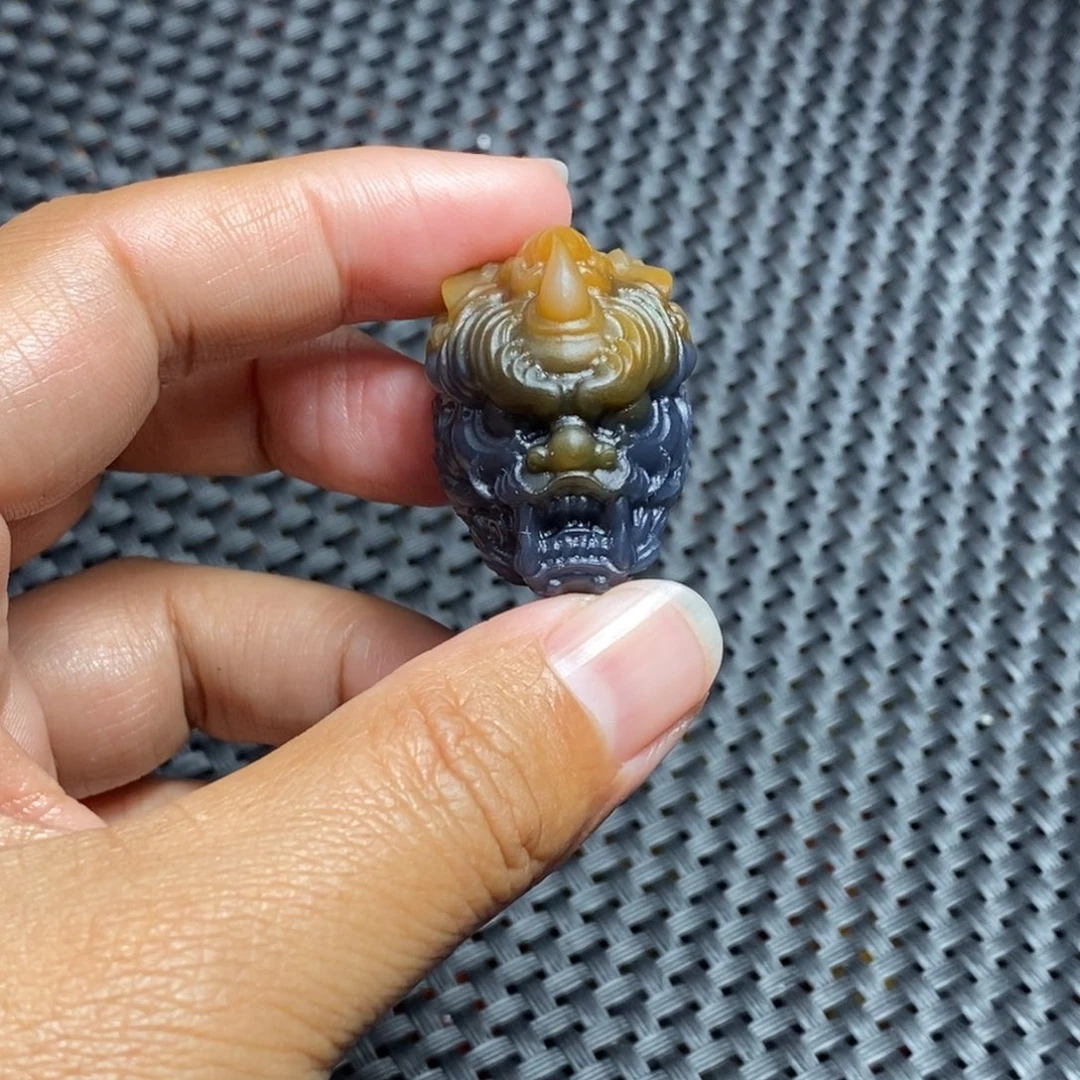 玛瑙/玉髓战国红未镶嵌落**方