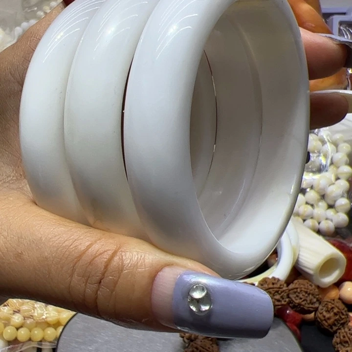 大果紫檀（缅甸花梨）纯色大白手镯