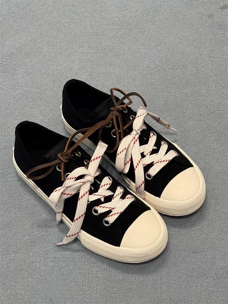 双鞋带黑白拼色帆布鞋 J25XZ324