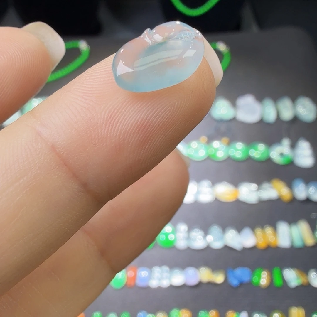 翡翠裸石特色飘花携钱