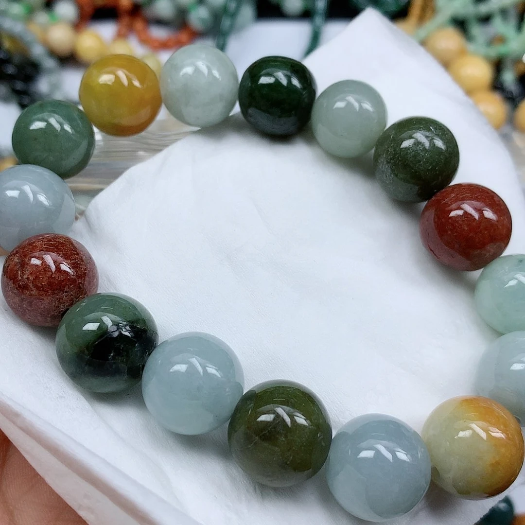 翡翠颈饰未镶嵌手串