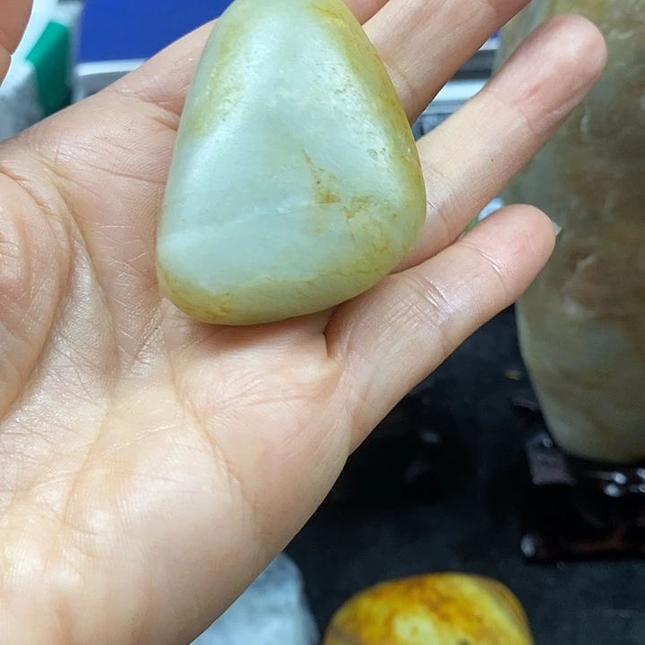 和田玉(糖玉)未镶嵌挂件