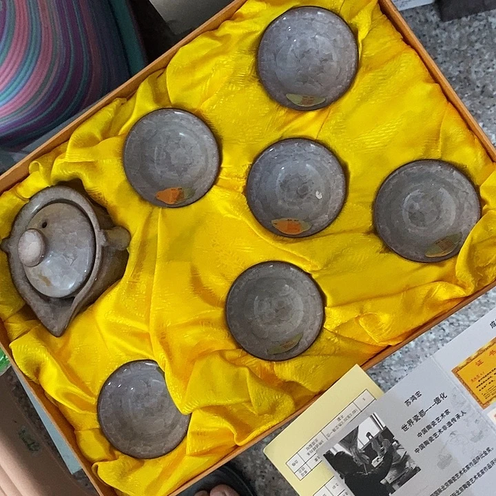 陶瓷艺术品及陶瓷制品