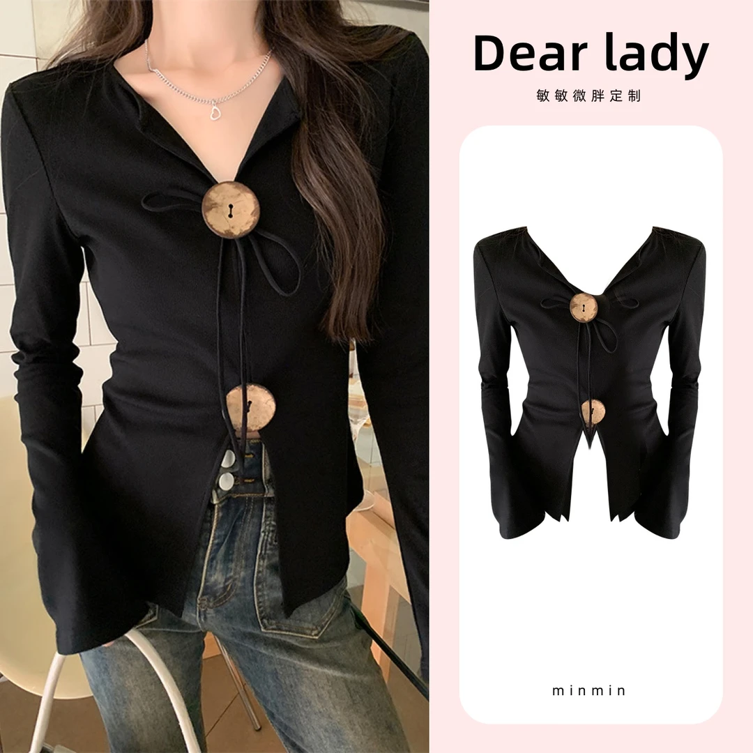 黑色V领纽扣设计感长袖T恤女夏季修身显瘦性感喇叭袖ins气质上衣