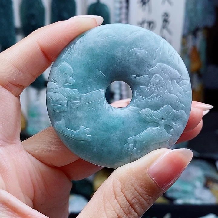 翡翠未镶嵌颈饰翡翠