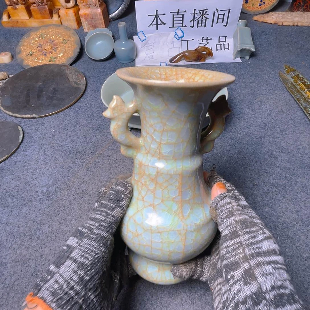 罐坎坎坷坷地走过这条小路