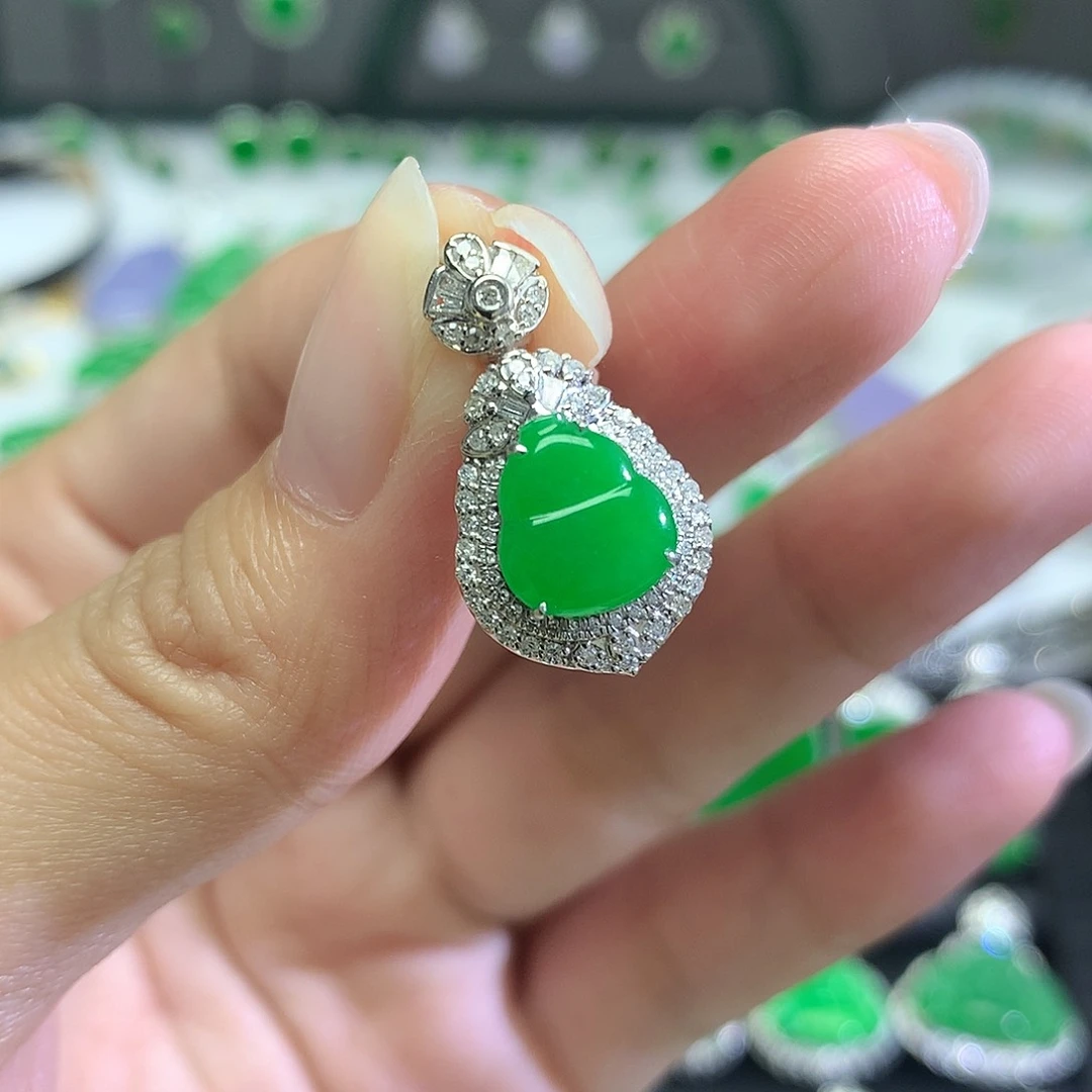 吊坠(不含链)18K金镶嵌翡翠