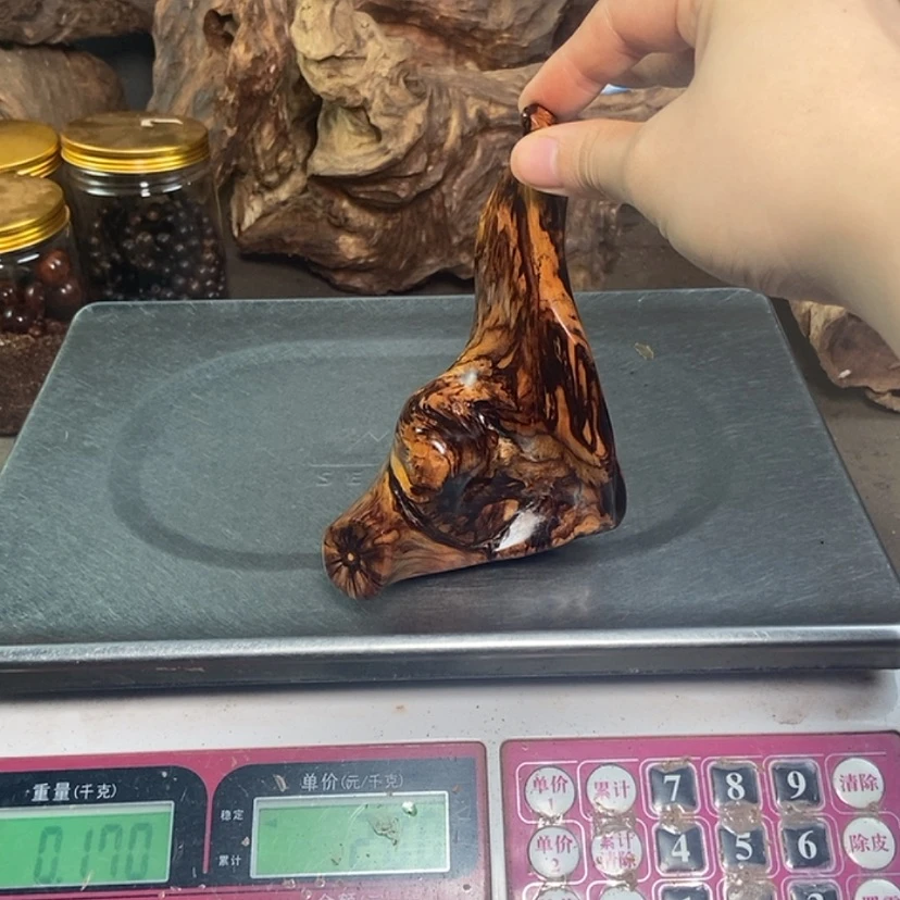 【闪购商品】黄花梨/降香黄檀H****N