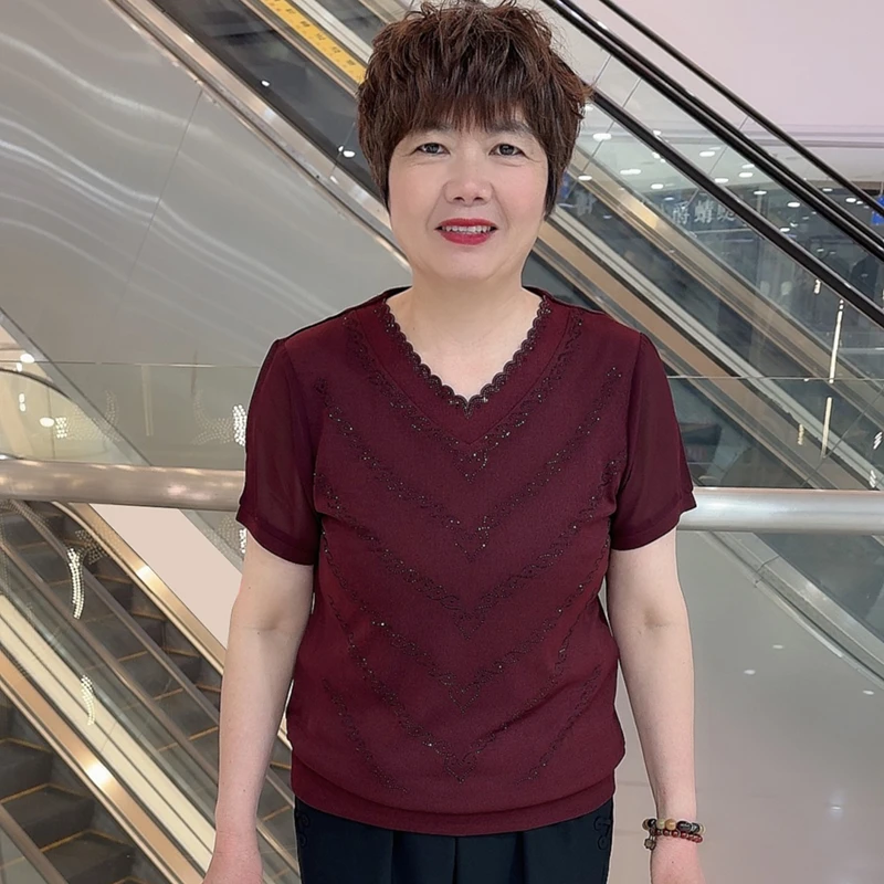 852 夏季中老年洋气妈妈装休闲简约显瘦纯色V领短袖上衣