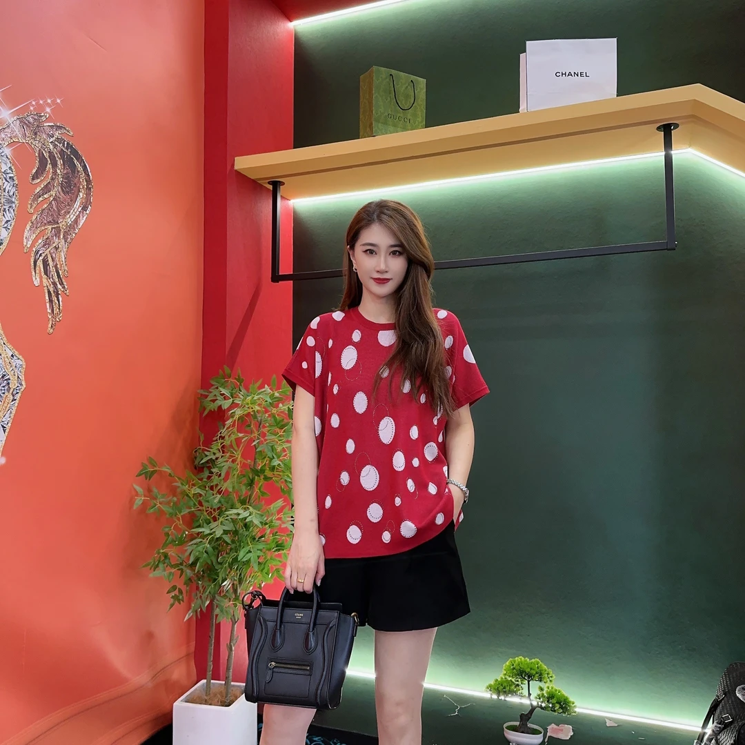 612多金时尚减龄短款安克拉红色夏季女装设计感上衣