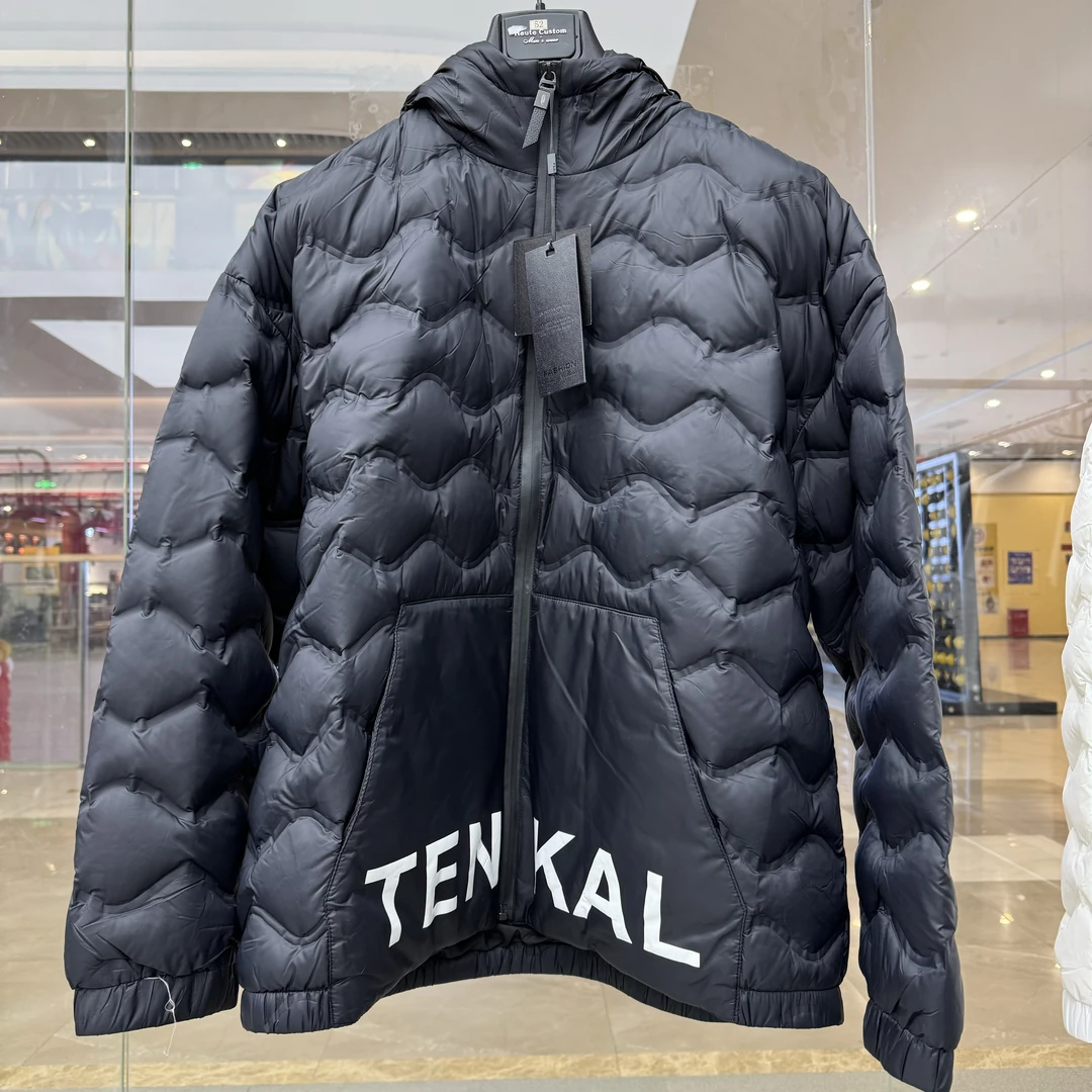 730-黑白俩色保暖锁温羽夹克外套