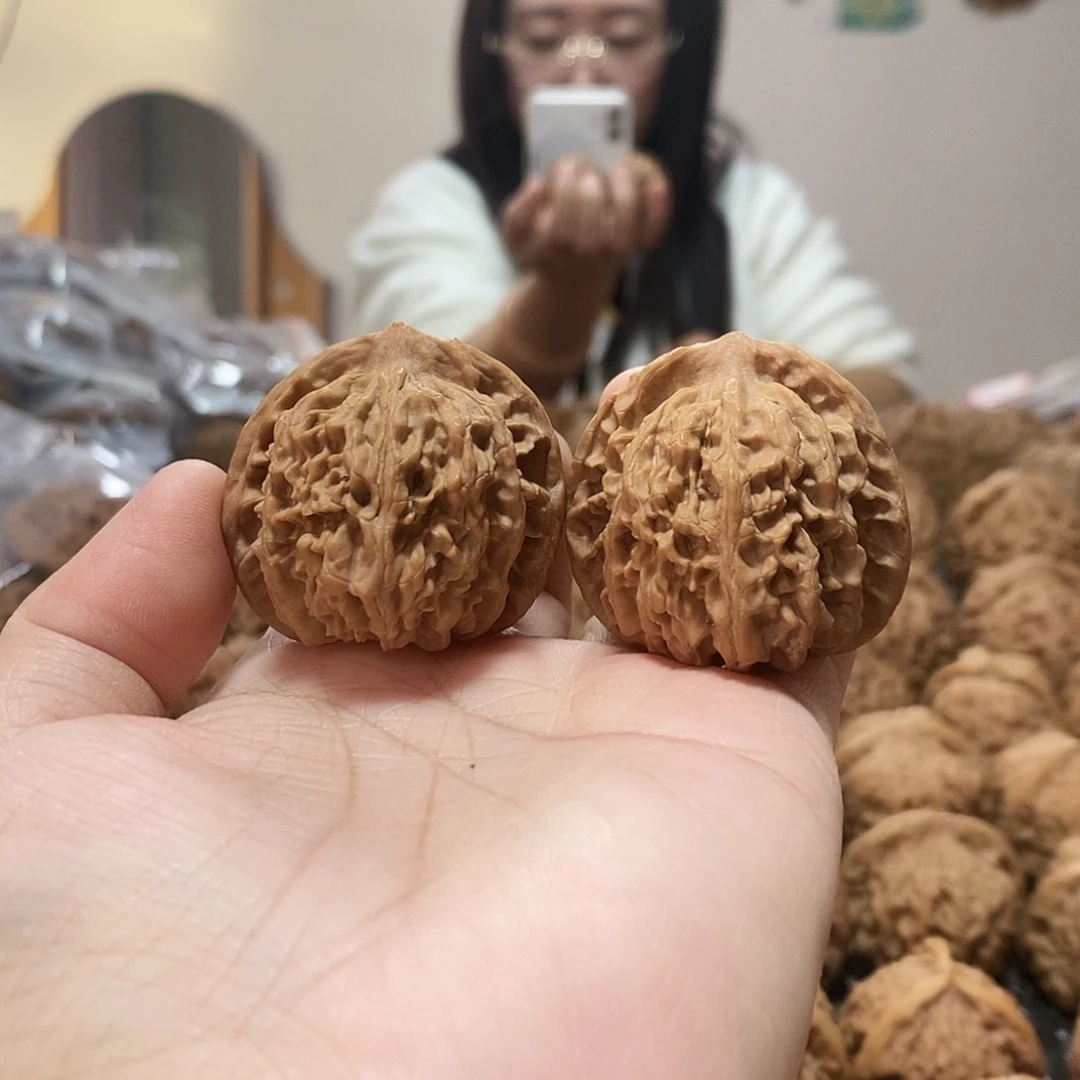 文玩核桃吊坠玉麒麟38