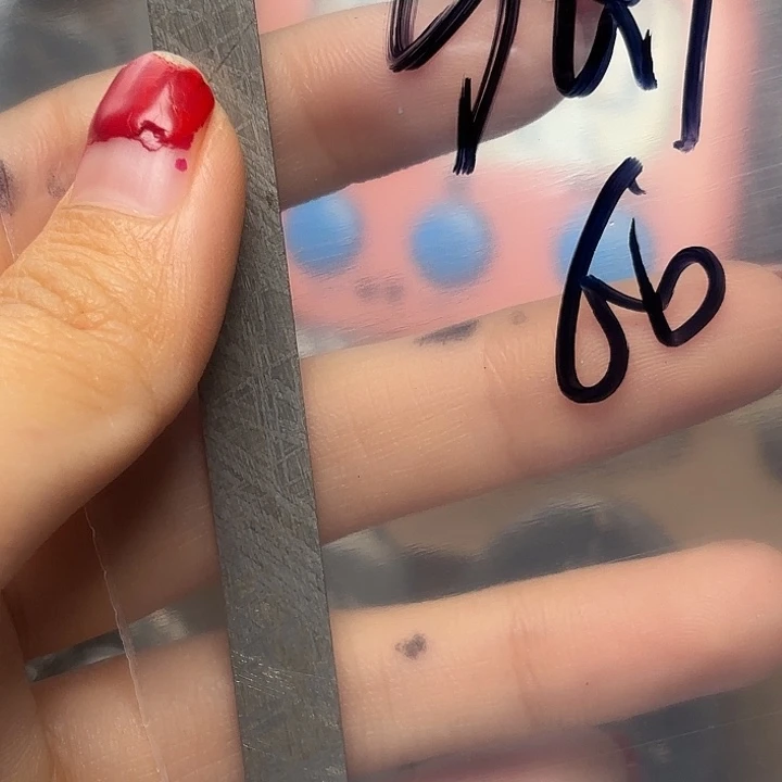 卿***乐花岗石铁合金星星